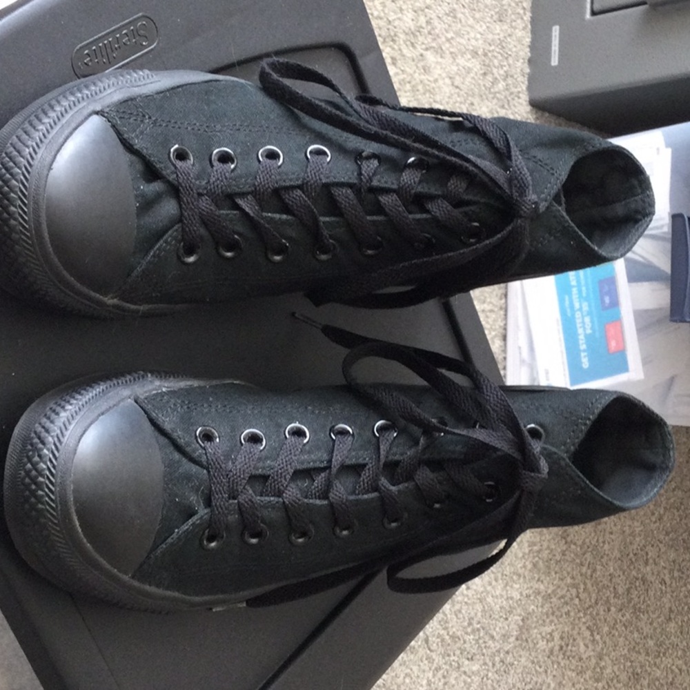 Converse Chuck Taylor High Top Sneakers